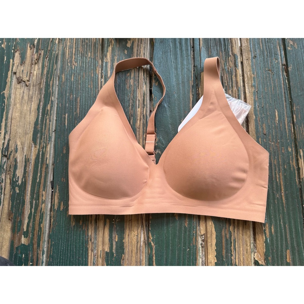 OEAK Seamless Wireless Bra Nude Tan Adjustable Straps Hook Eye Closure XS NEW